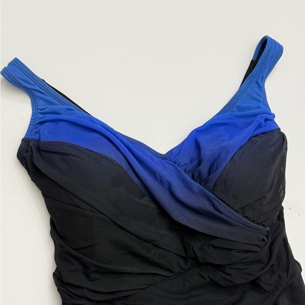 MEW Longitude Black and Blue Women's Swimsuit Size 20W